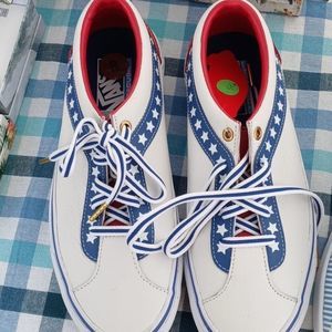 NWT Vans Evil Kennivel Low Top Skate Sneakers